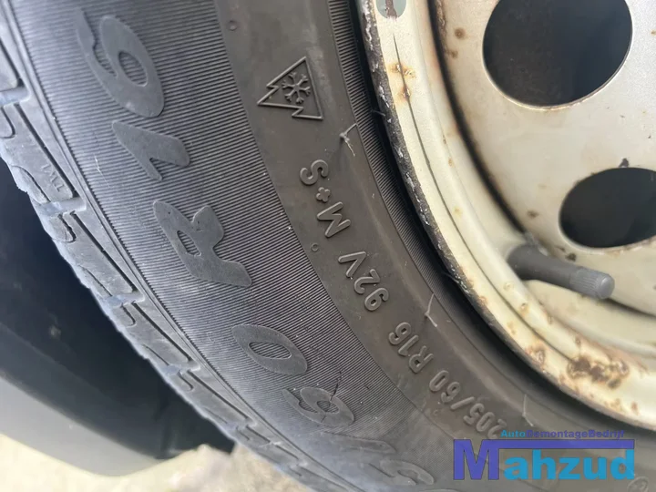 bmw-mini-countryman-velgen-5x120-725-16-inch — foto 3