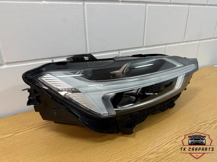volvo-xc60-full-led-system-koplamp-r-31655231 — foto 3
