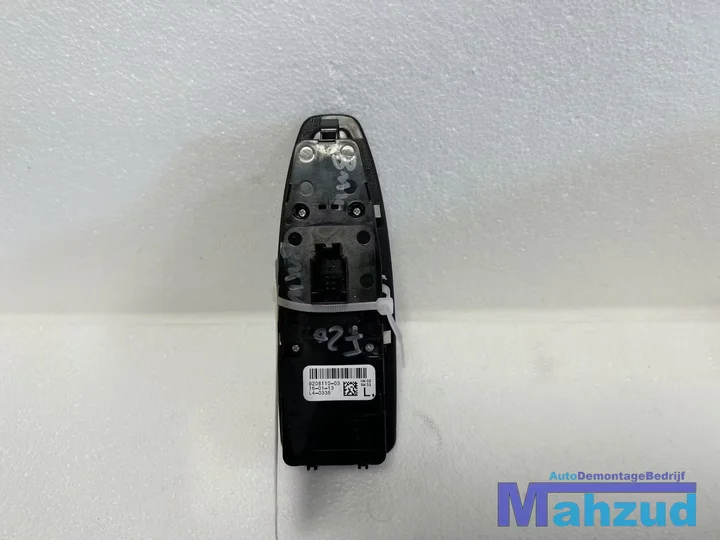bmw-1-serie-f20-links-voor-raam-schakelaar-20112019 — foto 2