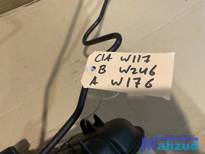 mercedes-a-b-gla-cla-klasse-expansievat-tank-leiding — foto 2