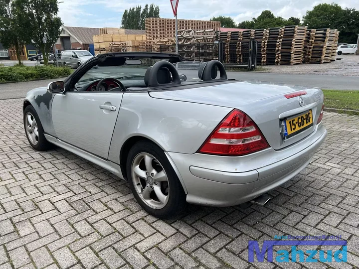 mercedes-slk-r170-744-zilver-links-zijskirt-19962004 — foto 2