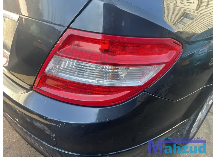 MERCEDES C KLASSE W204 ZWART 197 rechts achterlicht 2007-2011