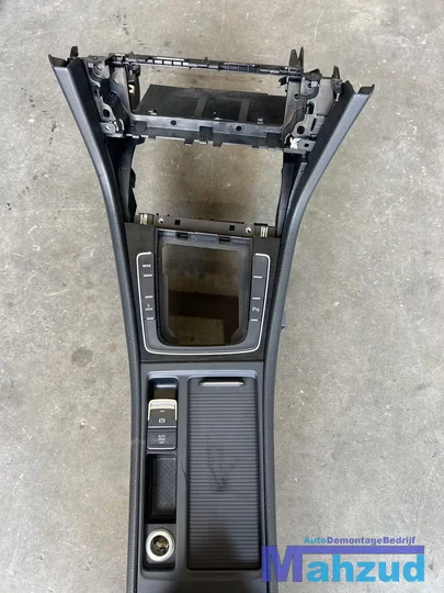vw-golf-7-armsteun-middenconsole-midden-20122020 — foto 4