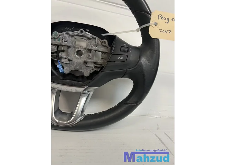 peugeot-208-stuurwiel-stuur-leder-20122019