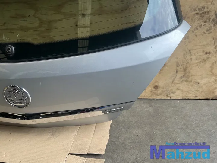 opel-astra-h-hatchback-zilver-z2au-achterklep-20032011 — foto 5