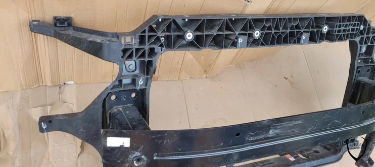hyundai-bayon-front-balk-voorfront-64900q0400-64101q0400 — foto 2