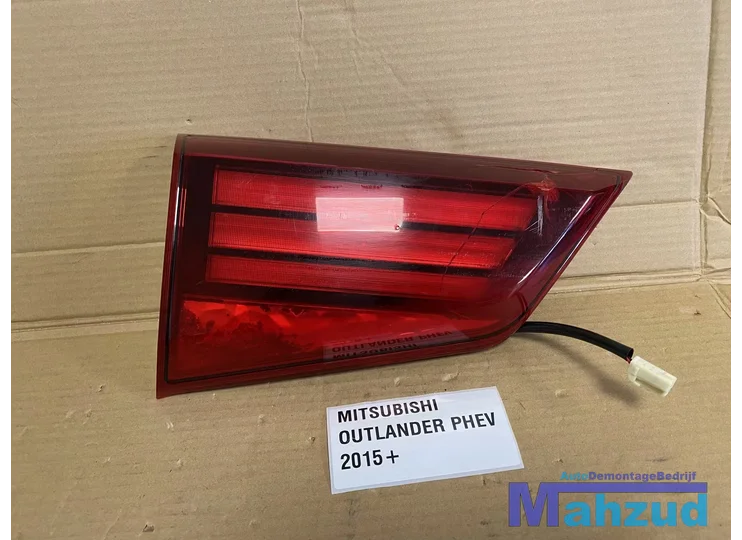 MITSUBISHI OUTLANDER PHEV Achterlicht Links binnen 2015-2021