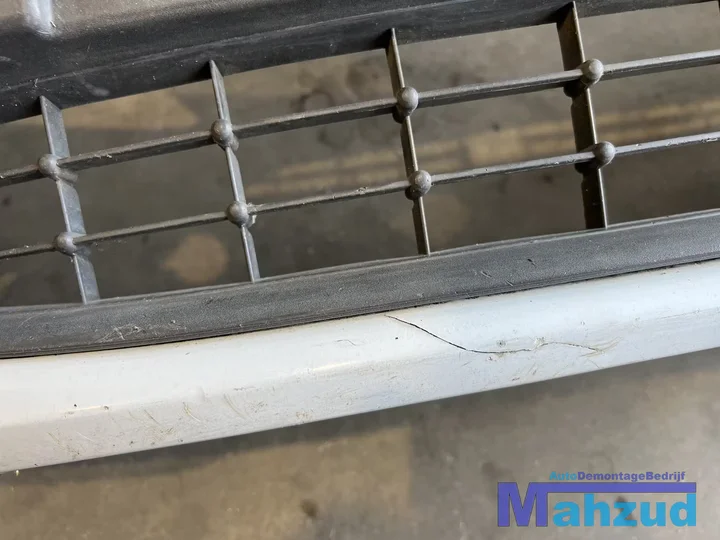 ford-fiesta-6-wit-voorbumper-20082017 — foto 9