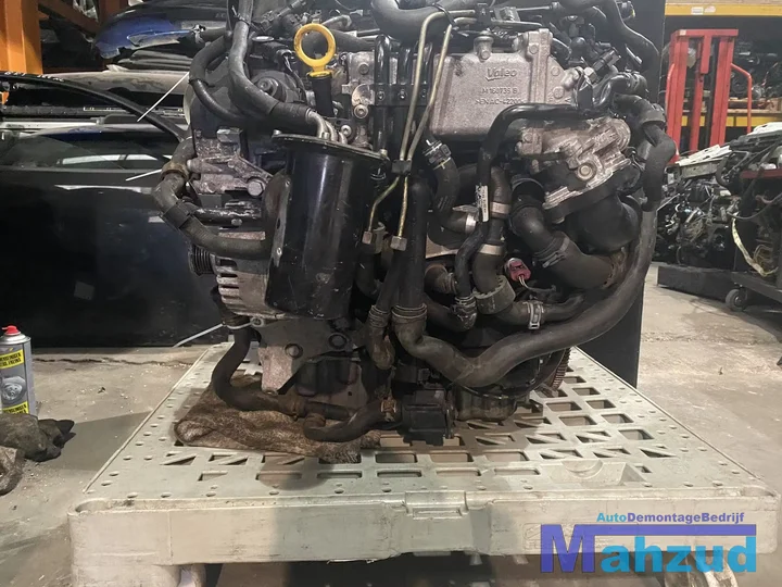 vw-golf-7-seat-leon-a3-octavia-16-tdi-motorblok-clh-engine — foto 4