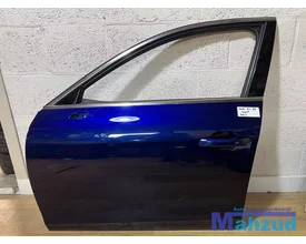 audi-a4-b9-avant-blauw-links-voor-deur-portier-2020-2024