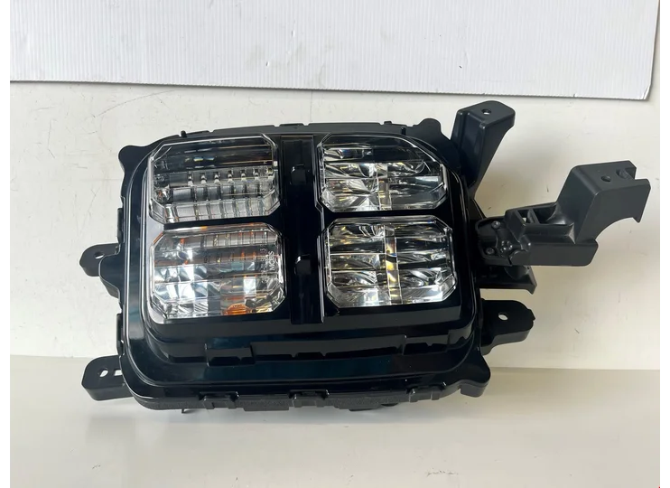 mitsubishi-outlander-s-dagrijlicht-rechts-gamz2202260