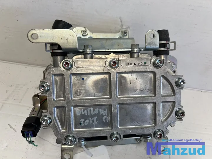mitsubishi-outlander-phev-verwarming-omvormer-2015-cab411a036a — foto 2