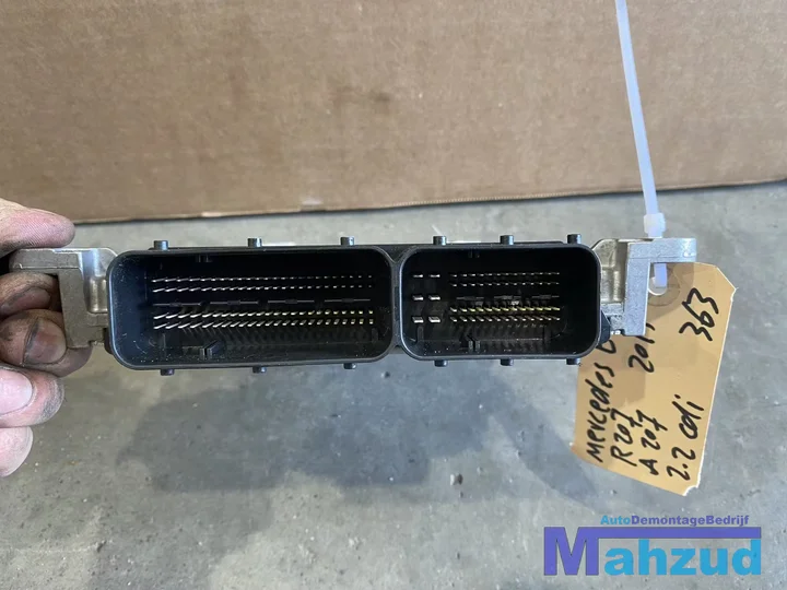 mercedes-e-klasse-a207-22-cdi-ecu-motormanagement-a6519005301 — foto 2