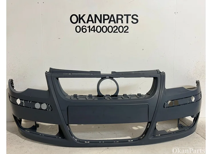 Volkswagen Polo IV front bumper 6Q0807221C