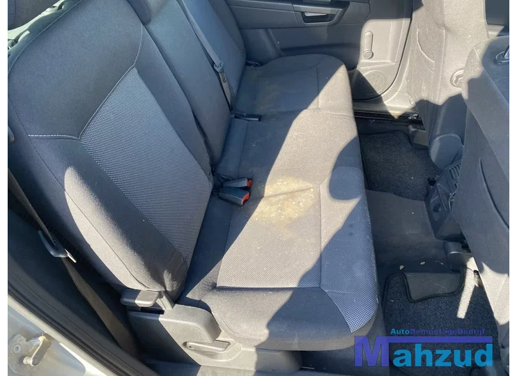 opel-zafira-b-zwart-grijs-interieur-compleet-20052011