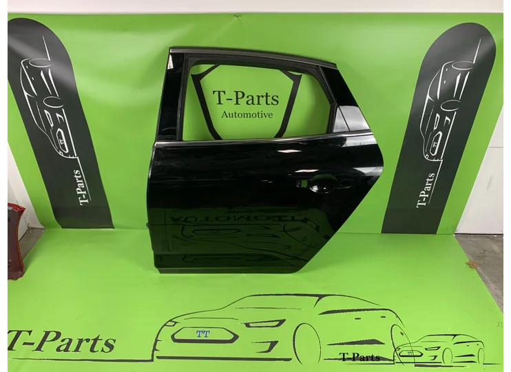 Porte arrière gauche Renault Talisman 821016475R