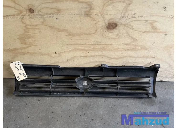 suzuki-alto-4-grille-19942002