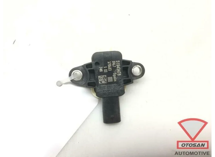 fiat 500 x 2017 crashsensor airbagsensor portier 51943478