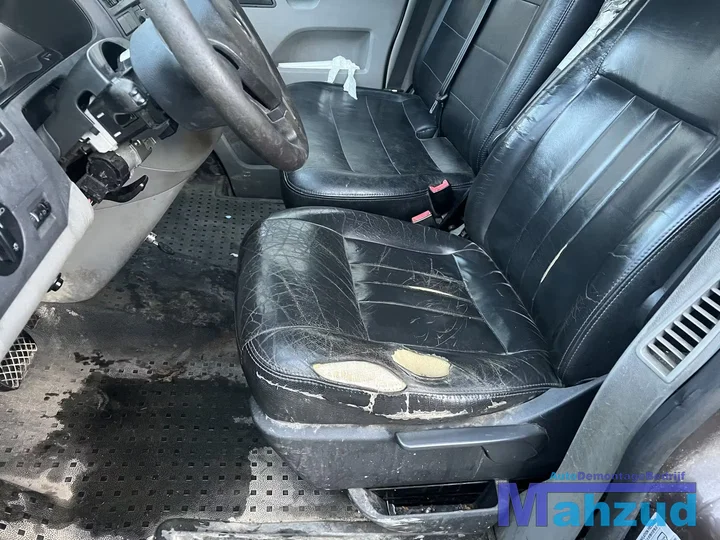 2012-vw-transporter-t5-5-25-tdi-onderdelen-demontage — foto 24