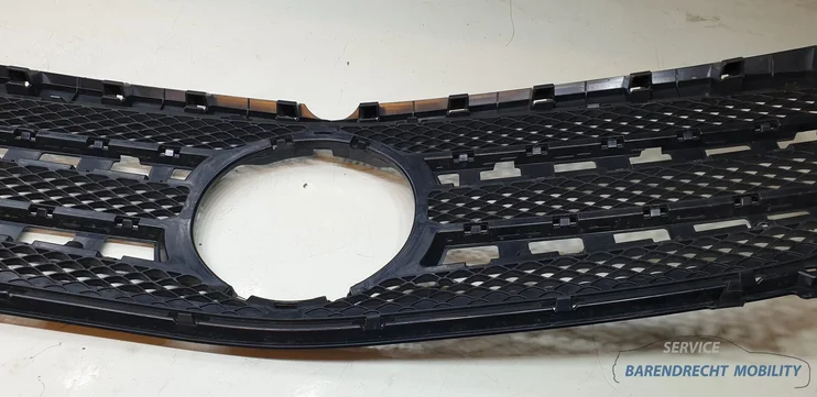 radiateur-grille-mercedes-b-klasse-w246-a2468880538-grill-zwart-origineel-gebruikt-2012-2018 — foto 7
