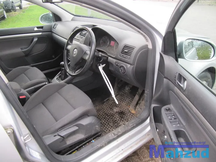 2006-volkswagen-golf-5-20-tdi-demontage-sloop-118 — foto 9