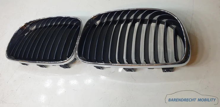grille-bmw-e90-3-serie-grill-zwart-chrome-origineel-gebruikt-2005-2008 — foto 3