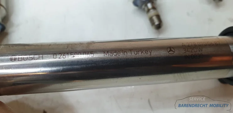 benzine-injector-injectoren-mercedes-a2780700687-0261500065-origineel-gebruikt-2010-2023 — foto 2