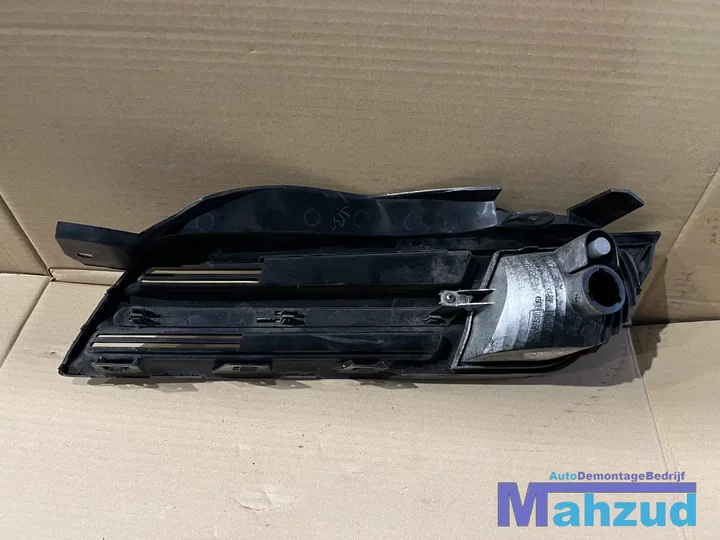 nissan-micra-3-k12-grille-rechts-20022010 — foto 3