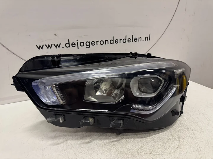 cla-w118-high-led-performance-koplamp-links-a1189062500 — foto 3