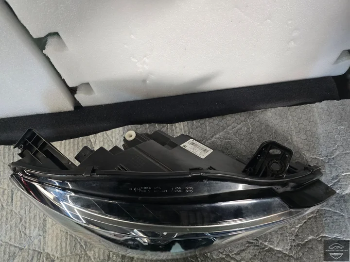 peugeot-308-t9-facelift-2019-led-koplamp-rechts-9816990580 — foto 2