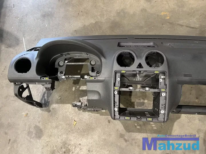 vw-caddy-3-dashboard-20042014 — foto 4