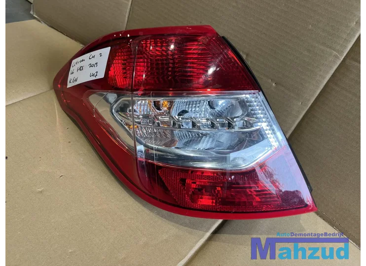 citroen-c4-2-berline-links-buiten-achterlicht-20092016