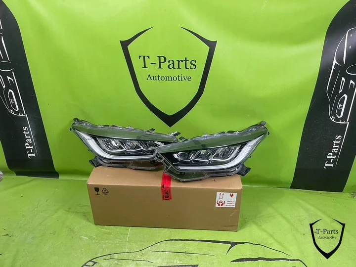 toyota-yaris-koplamp-recht-81110k0081-lamp — foto 2