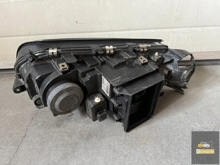 30716979-koplamp-rechtsvoor-volvo-s80-xenon-30716979-europa-r196 — foto 3