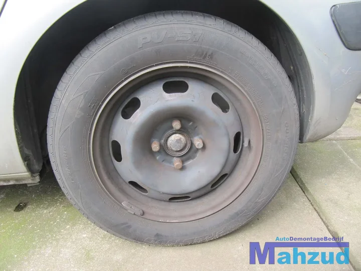 2002-peugeot-307-16-16v-demontage-sloop-236 — foto 13