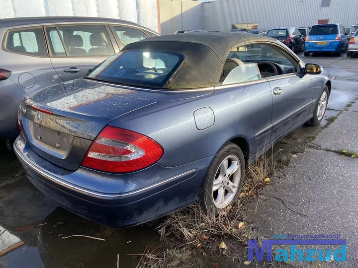 2003-mercedes-clk-w209-cabrio-240-26-v6-18v-blauw-onderdelen — foto 6