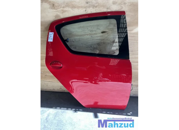 TOYOTA AYGO ROOD 3P0 Rechts achter deur portier 2005-2014