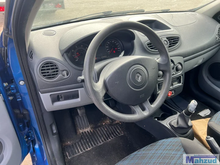 2006-renault-clio-3-12-blauw-tei45-d4f-demontage-onderdelen — foto 20