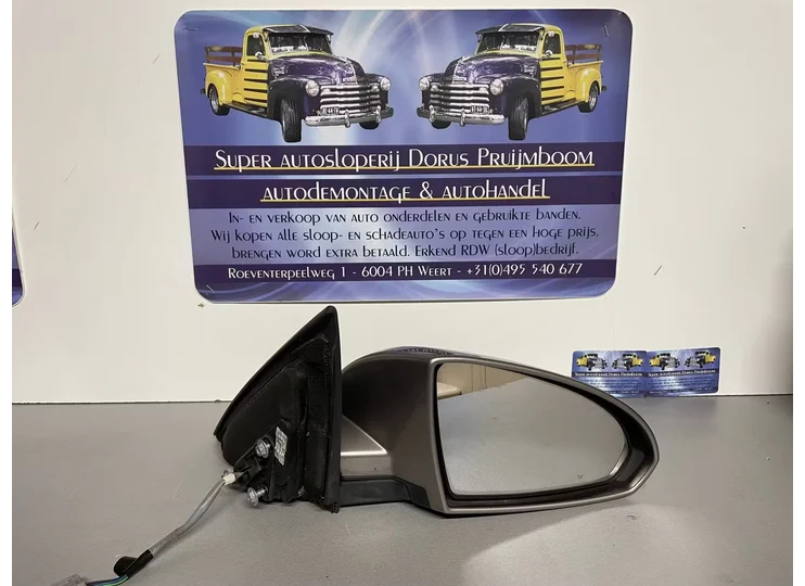 Nissan Primera rechter spiegel 