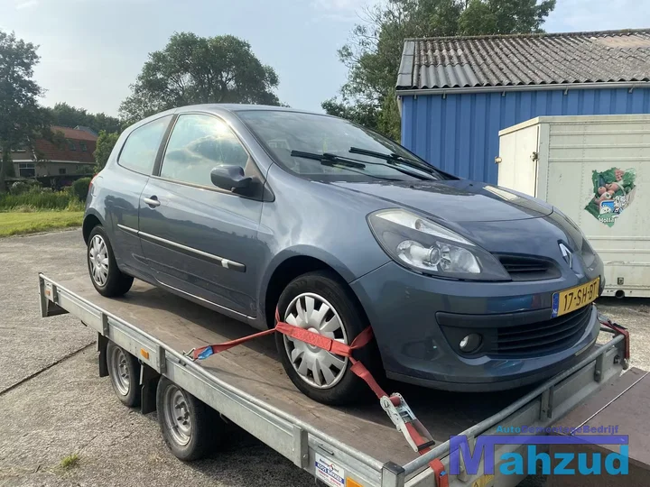 2006-renault-clio-2-14-16v-tej47-k4j-onderdelen-demontage — foto 8