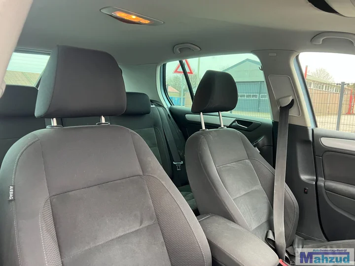 vw-golf-6-stof-interieur-stoel-bank-deurpanelen-20092014 — foto 3