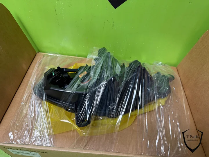kia-venga-mistlamp-rechts-922021p300-lamp — foto 2