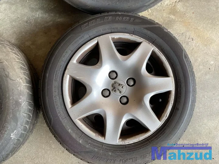 peugeot-308-velgen-met-banden-195-65-15-inch-4x108 — foto 8