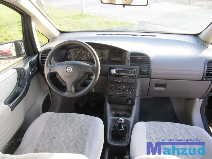opel-zafira-a-wit-interieur-compleet — foto 3