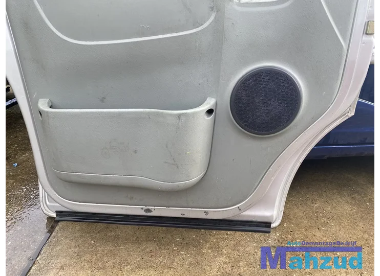 opel-vivaro-renault-trafic-linker-voor-deur-grijs