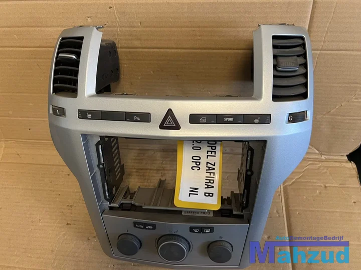 opel-zafira-b-grijs-opc-middenconsole-kachel-paneel-20052011 — foto 2