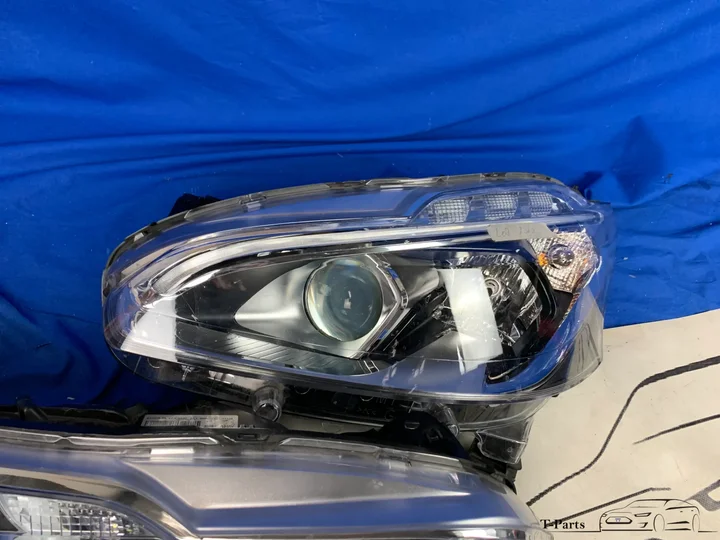 peugeot-208-links-rechts-koplamp-9822690180-9822690480 — foto 3