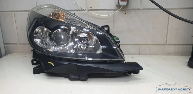 koplamp-clio-iii-renault-pre-facelift-rechts-8200261612-donkere-inleg-bochtverlichting-2006-2008 — foto 3