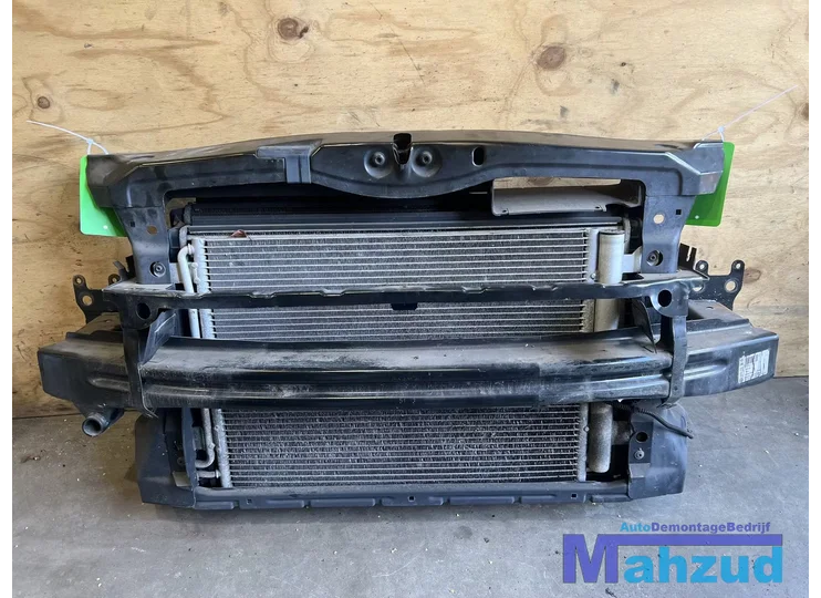 SKODA OCTAVIA 2 1.6 tdi Voorfront front 2007-2013