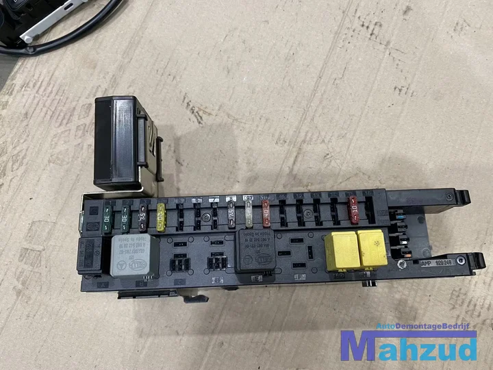 mercedes-clk-w209-18-zekeringkast-bodycontrol-2095450101 — foto 5
